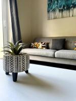 Stylish Four Bed City Retreat - B&B