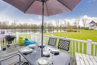 B&B South Cerney - Isis Lakes 84 - Tortola Lodge - Bed and Breakfast South Cerney