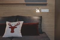 One-Bedroom Apartment with Shower