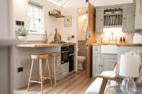 The Huts At Woodthorpes - B&B Assington