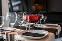 Apartment with Mountain View