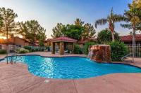 B&B Phoenix - 2BR Condo 15 mins to Downtown Phoenix with Pool & Spa - Bed and Breakfast Phoenix