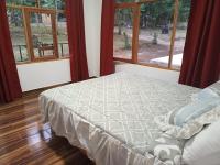 B&B Mindo - CABAÑAS GOLDEN TANAGER - Bed and Breakfast Mindo