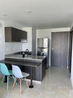 Santorini Elite - Chambres d’hôtes Pereira