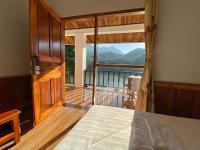 Nongkhaiw river view - B&B