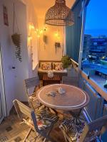 Precioso apartamento con vistas al mar. Piscina. - Chambres d'hôtes Valence