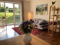 Wohnung im Grünen - Ferienwohnung Sankt Georgen am Leithagebirge