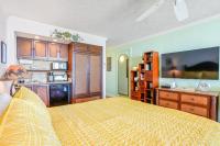 "Slice of Paradise" Oceanfront Studio at Islander on the Beach 225 - Ferienwohnung Kapa‘a