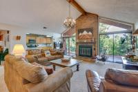 Expansive Angel Fire Home with Indoor Hot Tub! - B&B Angel Fire