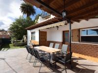 Live Tata Casa con jardin y vistas - Bed and Breakfast