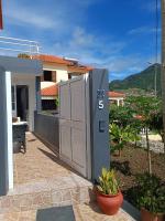 Gouveia Family Escape - B&B Machico