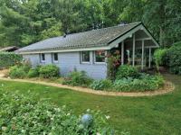 Ferienhaus Paulsen - gemütliches Häuschen mit vollständig eingezäuntem Garten und Kamin - Bed and Breakfast