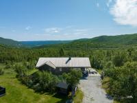 Saballie - Cosy cabin - sunny location! - Bed and Breakfast Slåtto