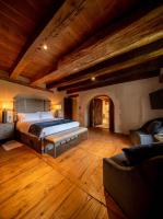 Deluxe Family Suite