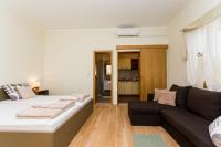 Monolocale con Balcone Numero 1 (2 Adulti)