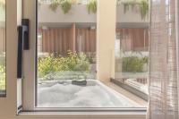 Suite with Spa Bath