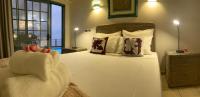 Queen Room with Pool View
