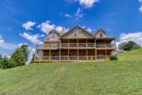 Rustic River Lodge by HoneyBearCabins 7BR 6BA sleeps 21 - B&B Sevierville