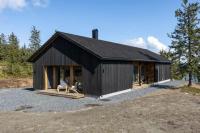 Unique new cabin by Hafjell & Skei with stunning view - Bed and Breakfast Tretten
