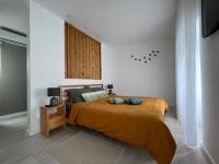 Urban 44 Guest House - B&B Ponta Delgada