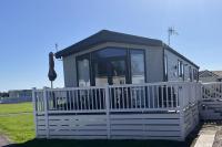 2 Bedroom Villa - Lakeside Holiday Park - B&B