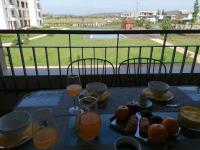 Gardens Pool by FHR Golf piscina e parking - B&B
