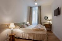 Foscolo 46 - Elegant family apartment - B&B Trieste