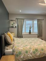 B&B West Drayton - En-suite Double Room - Private Entrance & Free Parking - Bed and Breakfast West Drayton