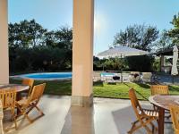 Camera Matrimoniale con Vista Giardino