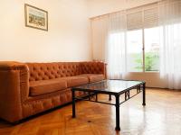 Apartment with Garden View
