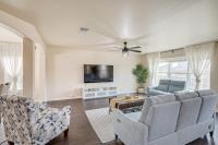 Private Patio Modern Killeen Vacation Rental! - Bed and Breakfast