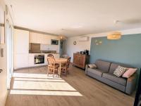 Nature & mer avec terrasse et aire de jeu - Jasmin - B&B Lesperon