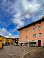Casa Vacanze al Lago P1 - Bed and Breakfast Monasterolo del Castello