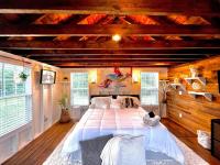 B&B Cape Charles - Tiny House Hideaway with King Bed - Bed and Breakfast Cape Charles