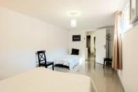 Villa avec piscine et 3 logements ideale groupe - Ferienwohnung