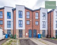 Stylish Five Bedroom House By PureStay Short Stay & Serviced Accommodation Manchester Free Parking - Bed and Breakfast