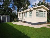 Camping de Zandhorst, Novaluxe - Bed and Breakfast Wouterswoude