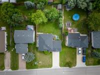 Bright & Convenient b/w 2 Parks - B&B Steinbach