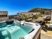 BUQEZ ECO RESORT - Villa 3 - Beautiful sea view - directly by sea - B&B Drage