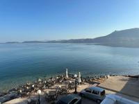 Beach Retreat in town - B&B Corinth