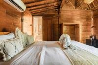 Chambre Lit King-Size - Vue sur Piscine