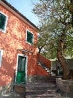 B&B Muggia - Ai 2 Olmi - monolocali nel verde - Bed and Breakfast Muggia