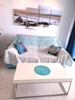 Stunning 2 bed apartment on the front sea line at Sea Senses - Chambres d'hôtes Punta Prima