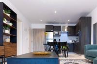 Plush 1 Bedroom/Guest Washroom @The Lennox Airport - Chambres d'hôtes Accra