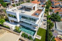 Superb Villa Meliora - B&B Podstrana