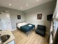 Holloway Suites - Next To Emirates Stadium - Private Bathroom - Shared Kitchen - B&B