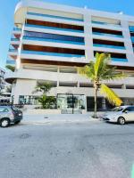 Apê Família Praia do Forte com 2 Quartos e Sacada - B&B Cabo Frio