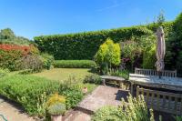 A Magical Retreat, Truly Unique ! - B&B New Alresford