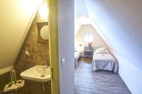 Chambre Double ou Lits Jumeaux Mansardée avec Vue