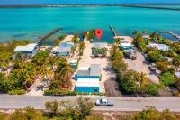 Waterfront Anchor House with Boat Basin & Ramp - Chambres d’hôtes